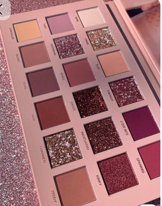 Huda Beauty New Nude Eyeshadow Palette – 18 Versatile Shades
