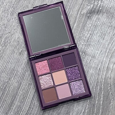 Huda Beauty New Purple Eyeshadow Palette – 18 Highly Pigmented Shades