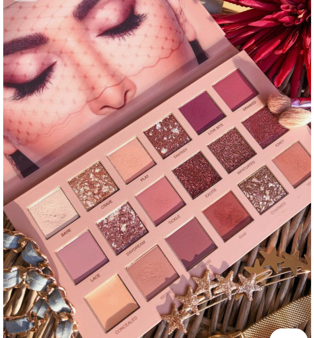 Huda Beauty New Nude Eyeshadow Palette – 18 Versatile Shades